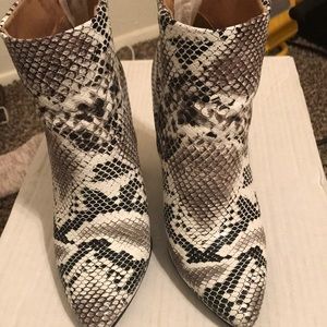 Snake print snake skin booties white black